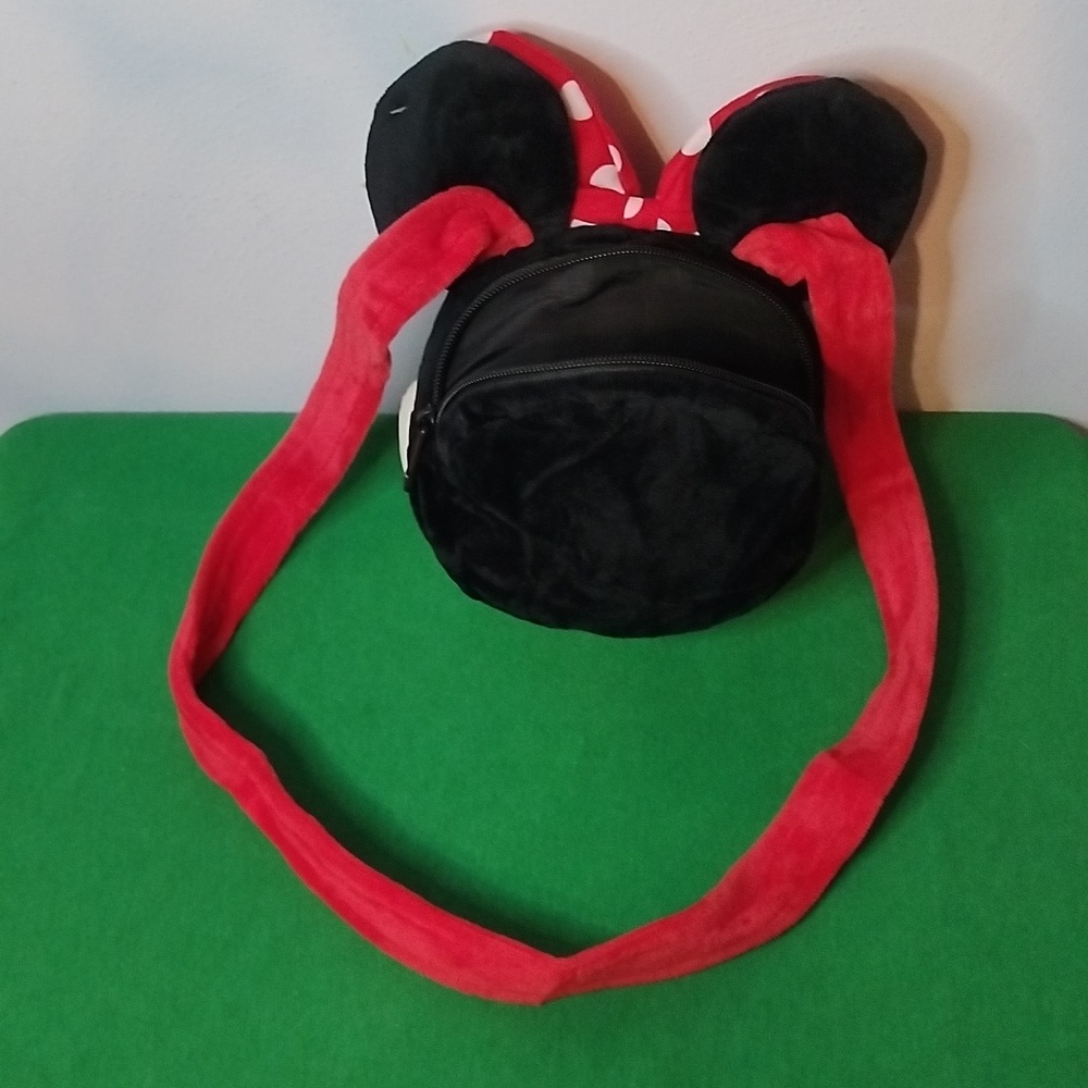 🎉Host Pick🎉 Girls Minnie Mouse Crossbody Bag - Picture 4 of 8